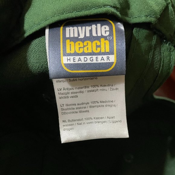 One size Green Docker Brimless Cap - Picture 3 of 4